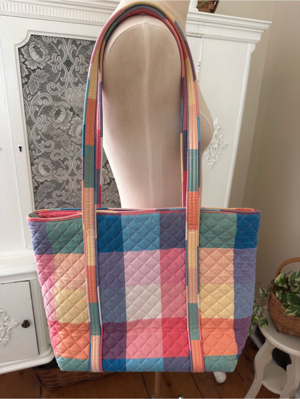 Vera Bradley Retired Tropics Print
Pastel Plaid Quilted Tote Bag - Picture 5 of 10